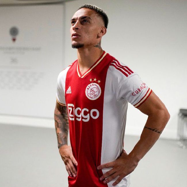 周妍希裸体