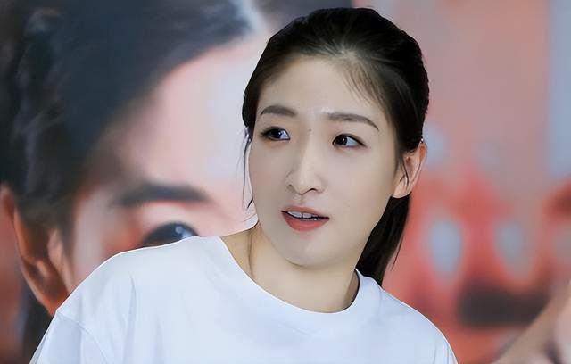 动漫女生的小鸡鸡